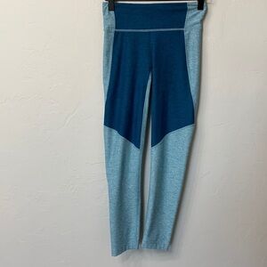 Outdoor voices blue crop leggings size XS